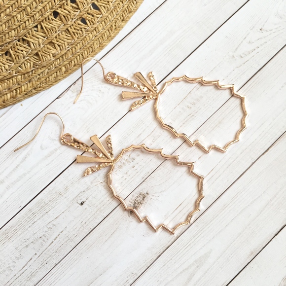 Boho Pineapple Dangle Earrings - Picture 4 of 7